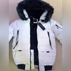 WHITE WINTER JACKET